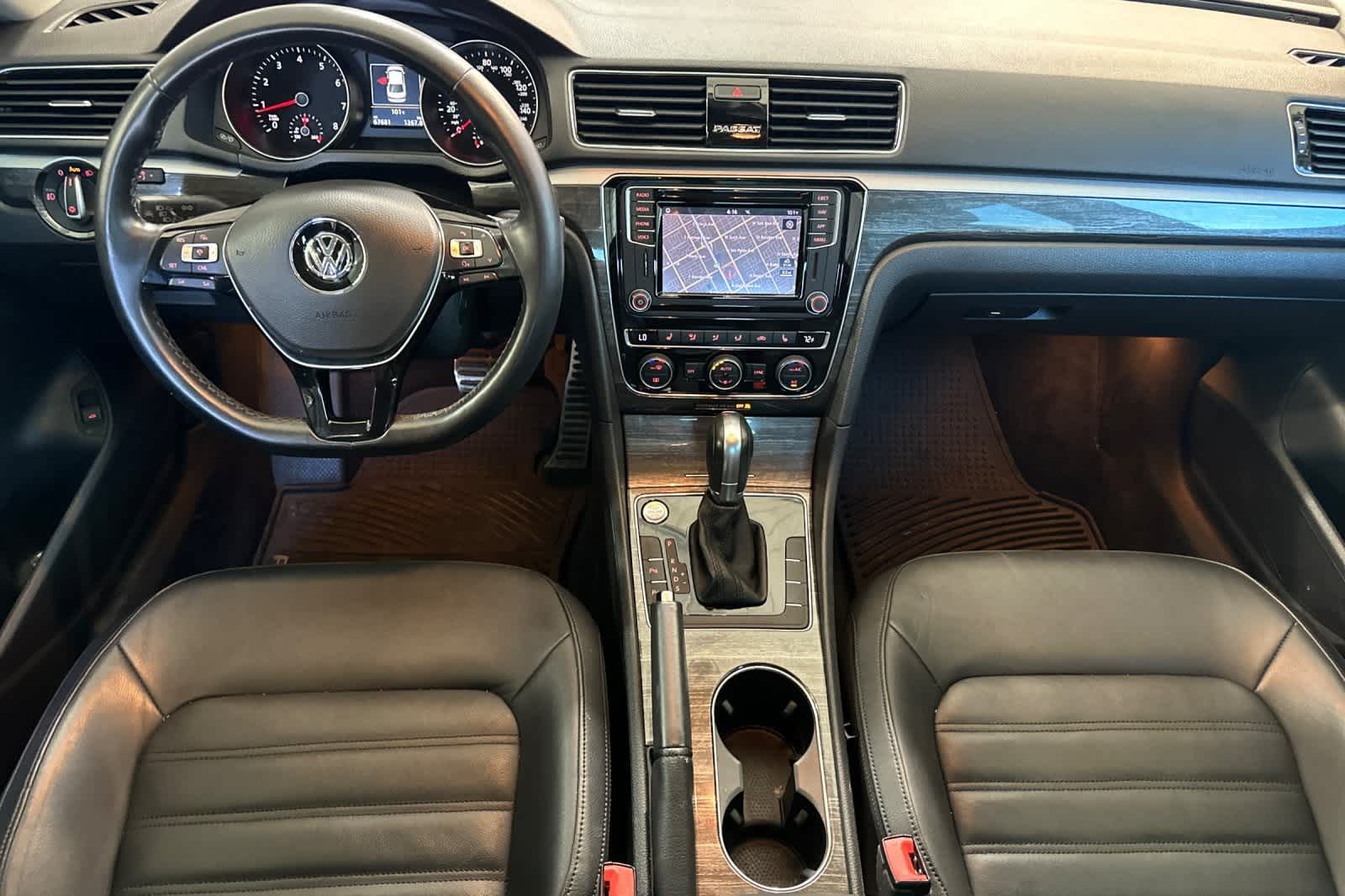 Thumbnail: 2018 Volkswagen Passat - 4