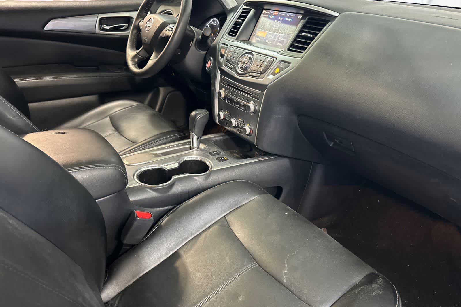 Thumbnail: 2020 Nissan Pathfinder - 19