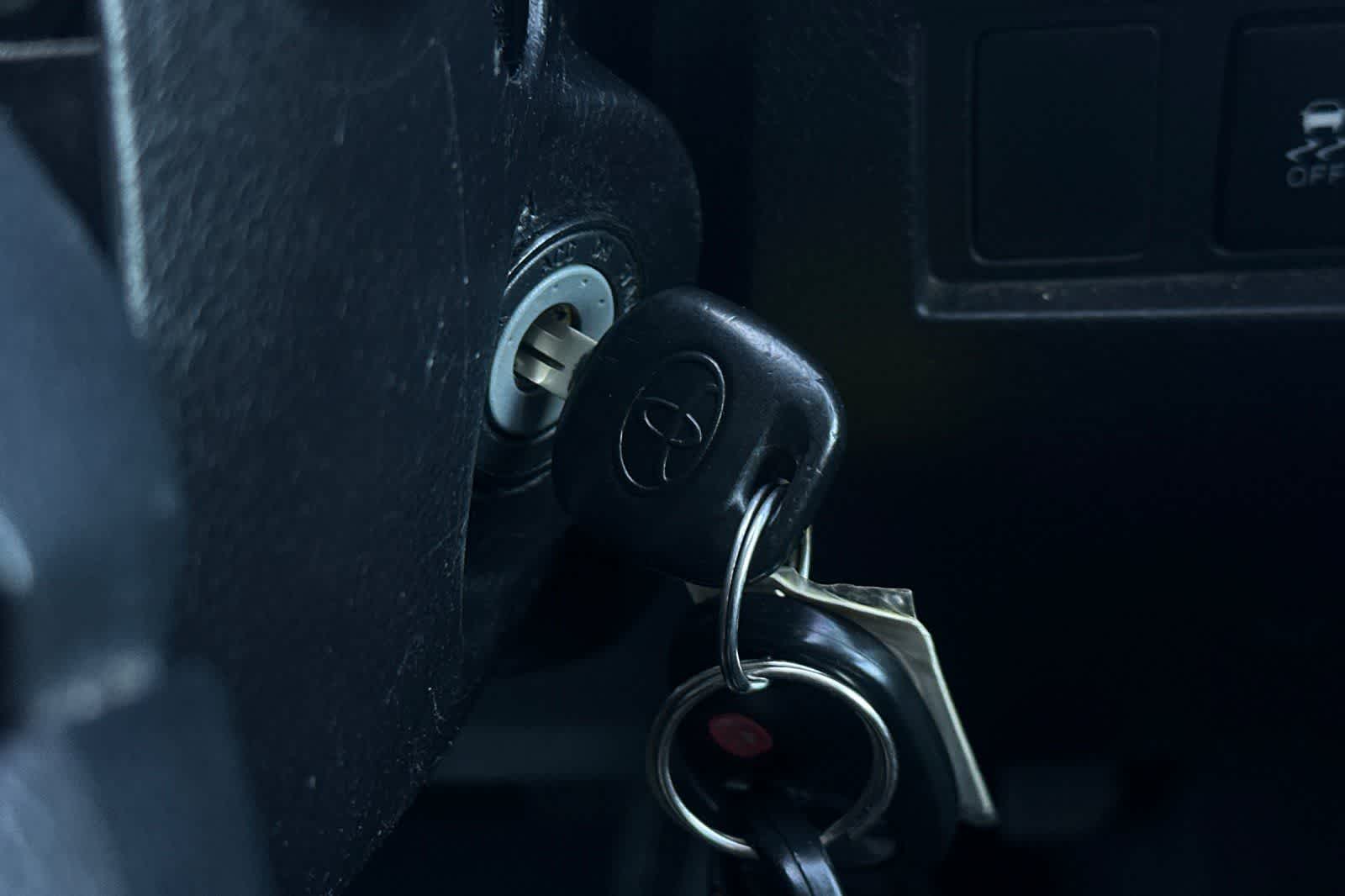 Thumbnail: 2014 Toyota Tundra - 26