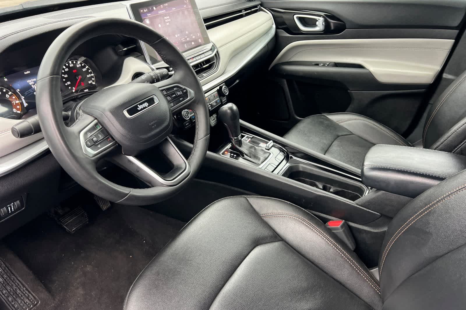 Thumbnail: 2023 Jeep Compass - 12