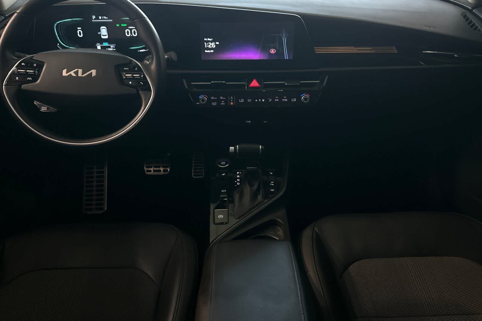 Thumbnail: 2023 Kia Niro - 4