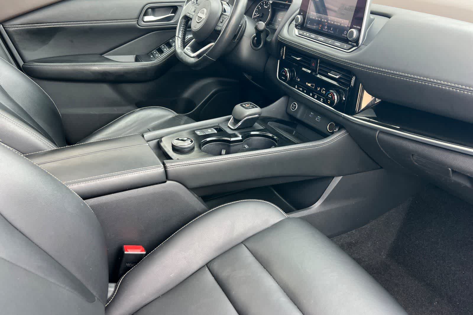 Thumbnail: 2023 Nissan Rogue - 18