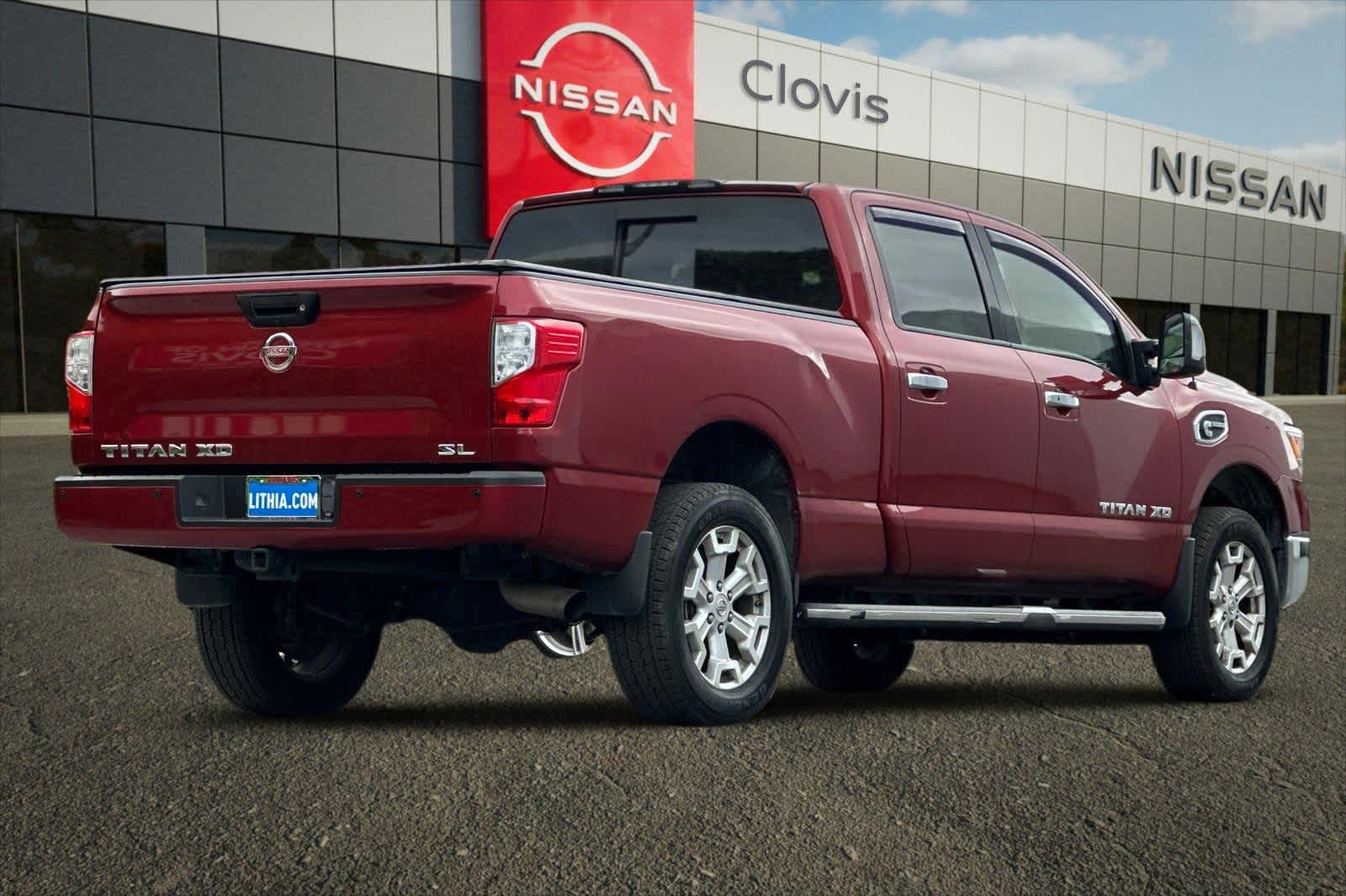 2017 Nissan Titan SL 3