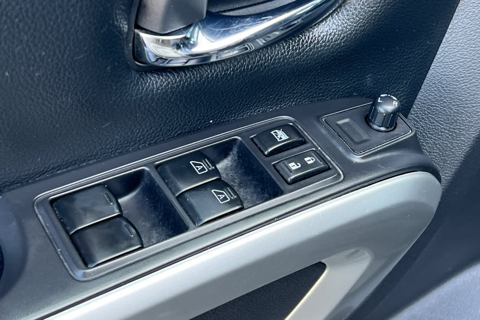 Thumbnail: 2022 Nissan Titan - 14