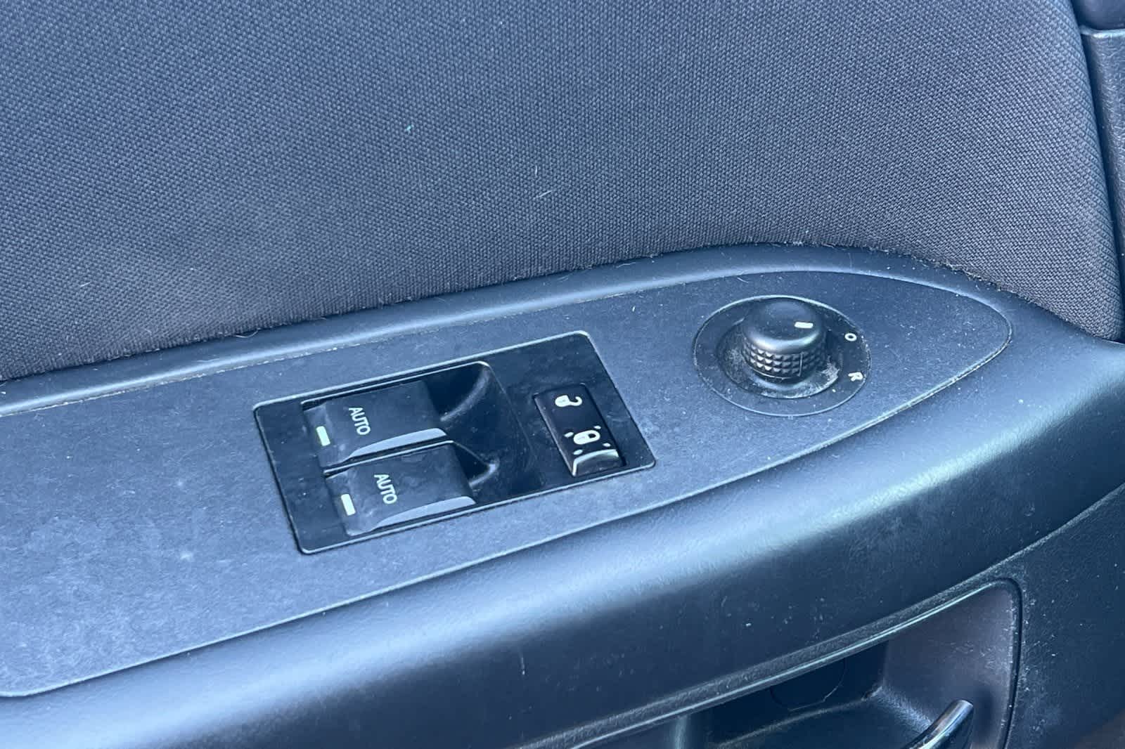 Thumbnail: 2014 Dodge Challenger - 16