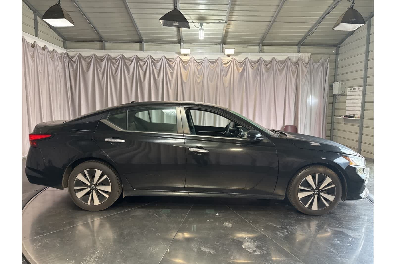 Thumbnail: 2022 Nissan Altima - 9