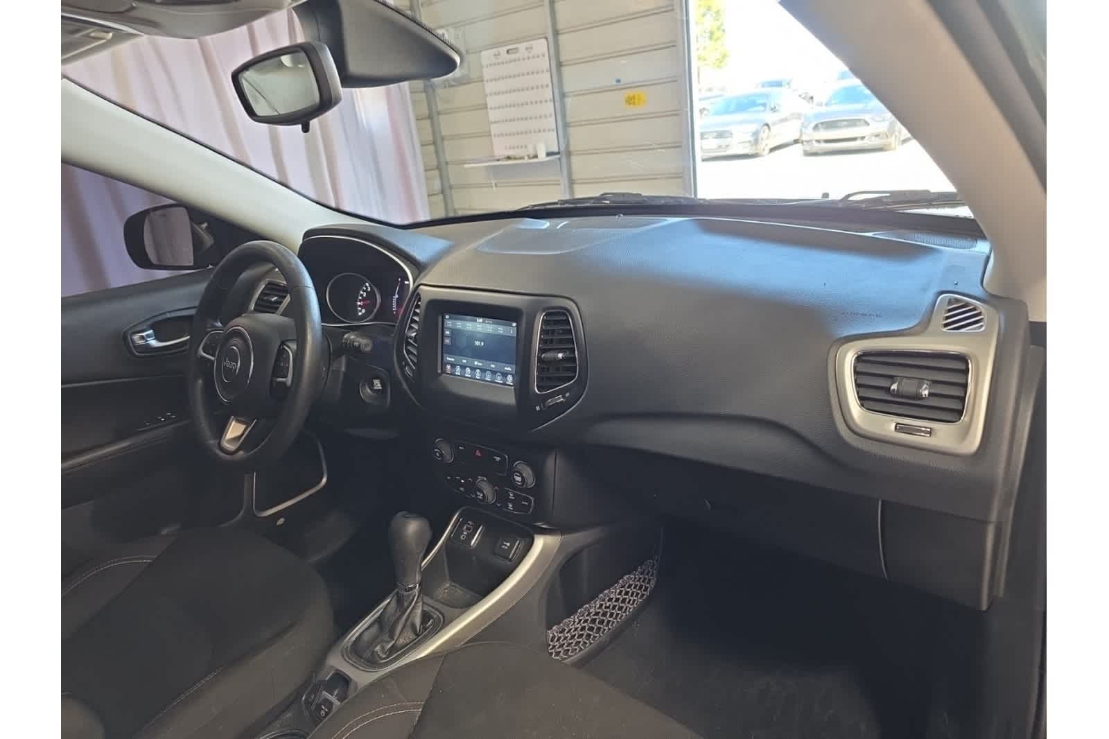 Thumbnail: 2021 Jeep Compass - 13