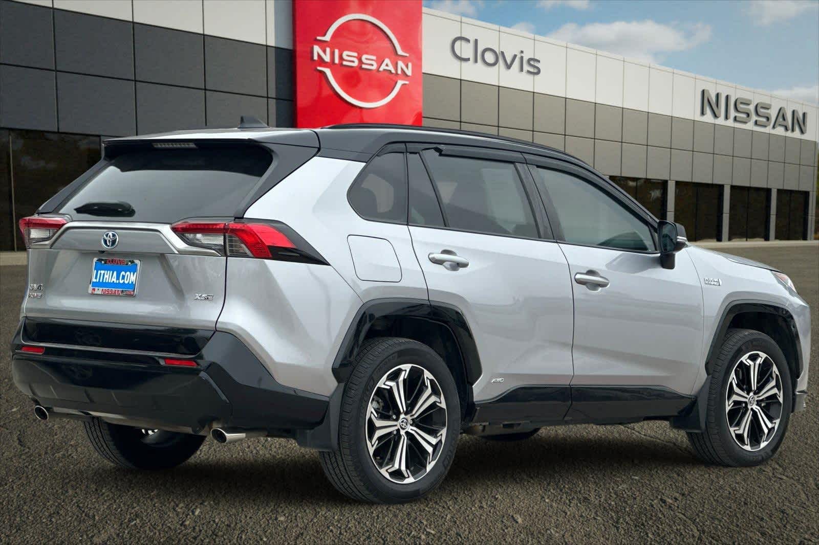 Thumbnail: 2021 Toyota RAV4 - 3