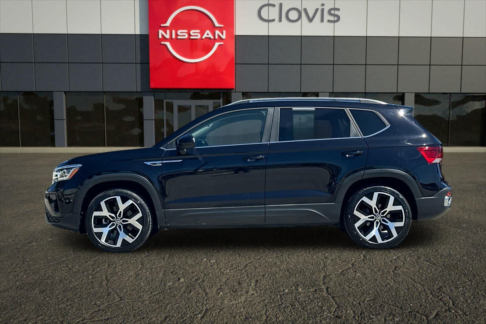Thumbnail: 2023 Volkswagen Taos - 6