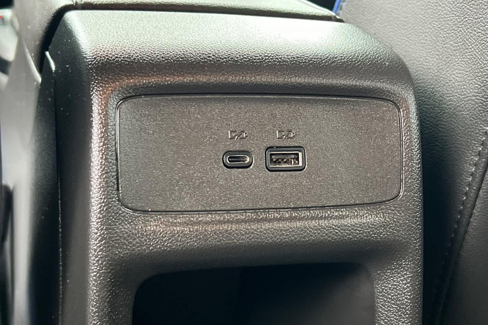 Thumbnail: 2024 Buick Envista - 15