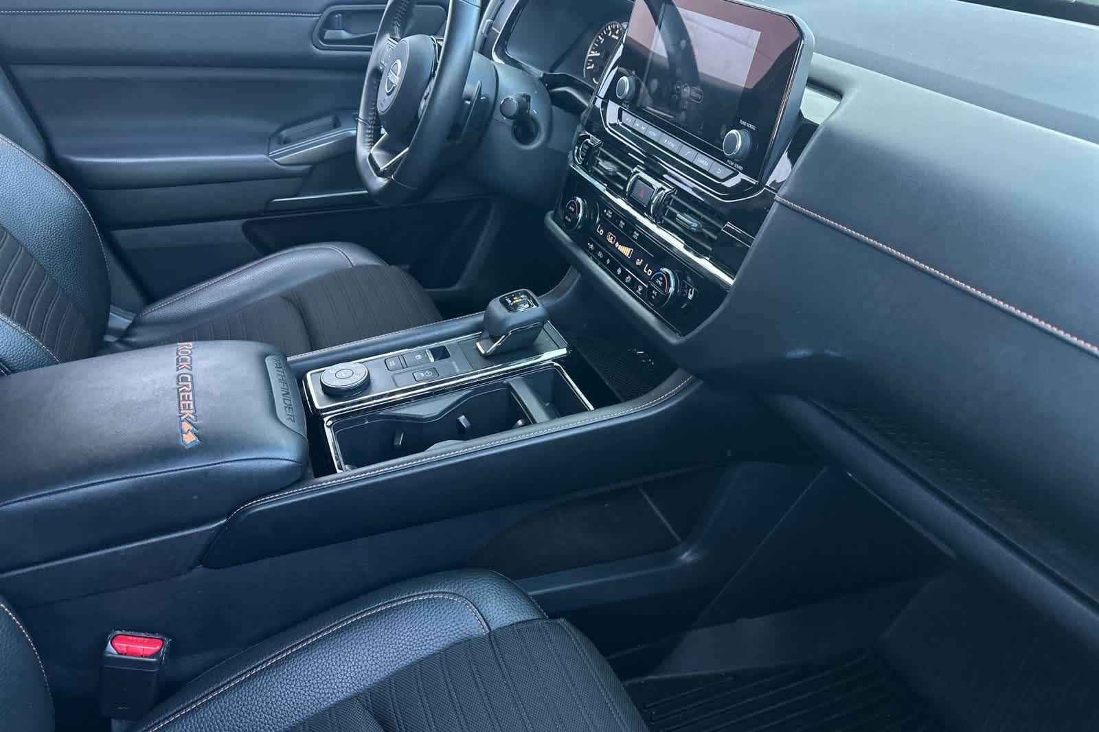Thumbnail: 2023 Nissan Pathfinder - 20