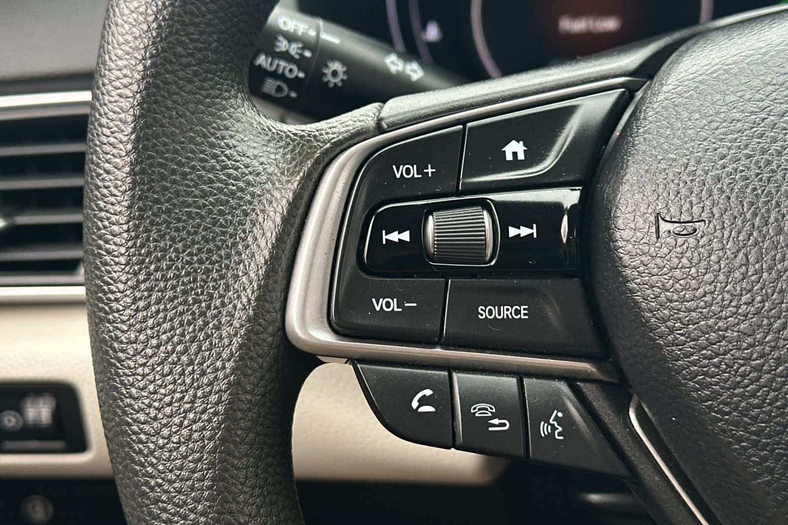 Thumbnail: 2018 Honda Accord - 29