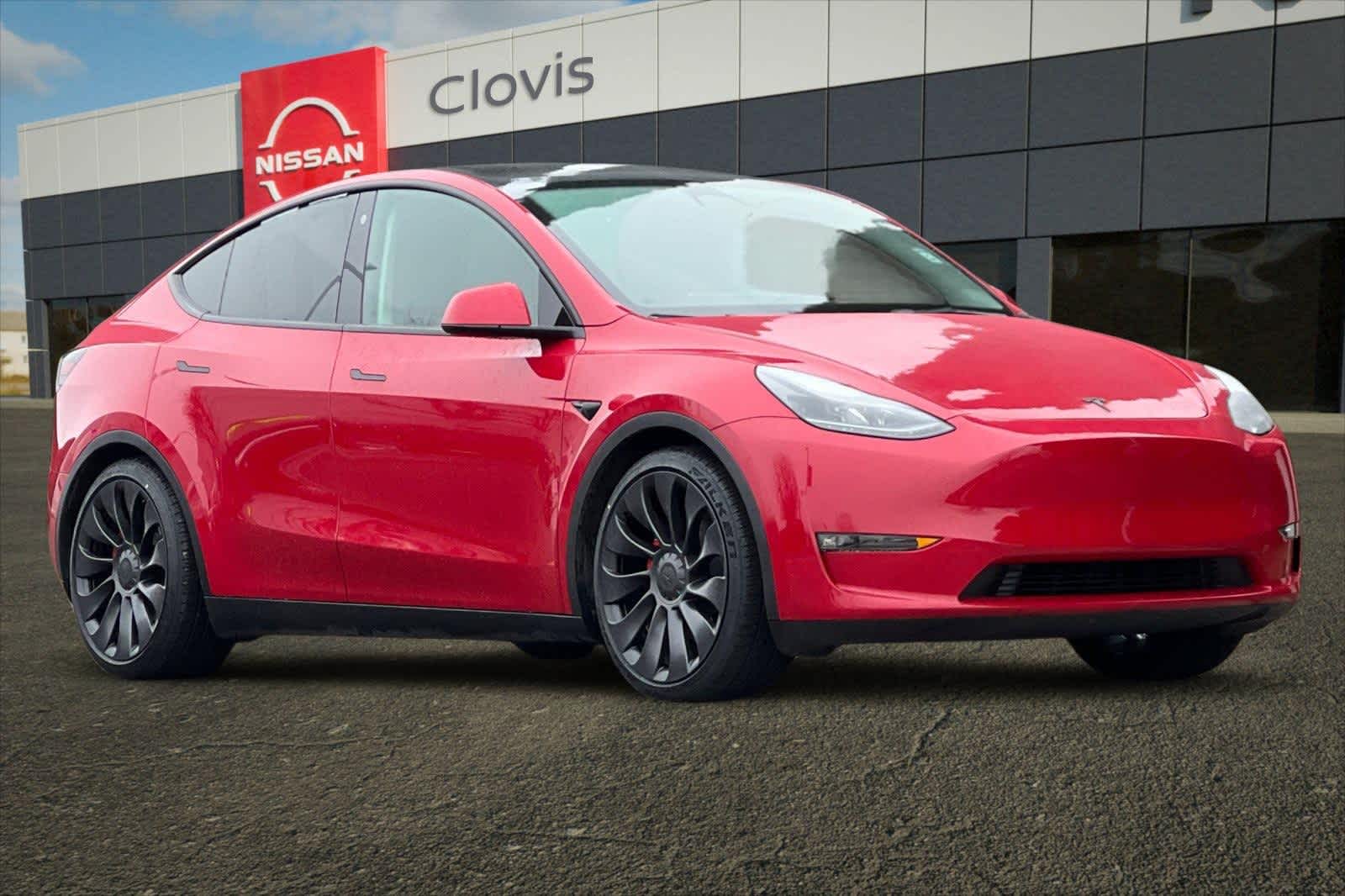 Thumbnail: 2023 Tesla Model Y - 10