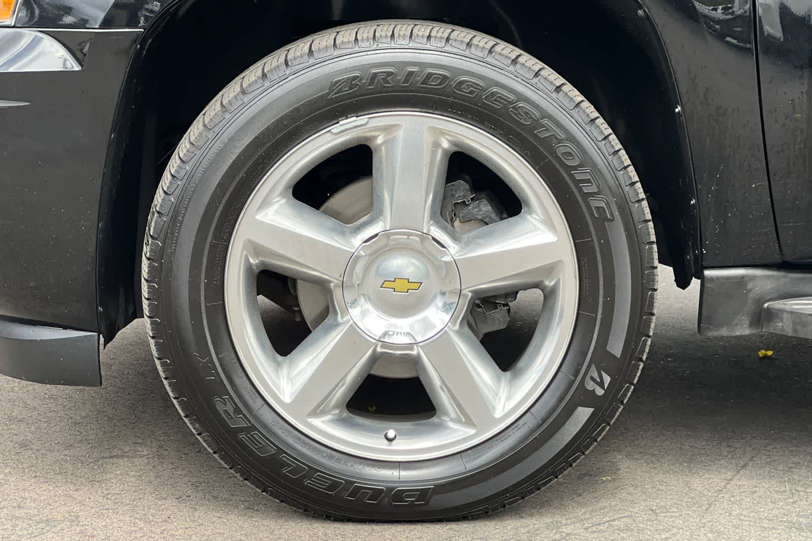 Thumbnail: 2012 Chevrolet Avalanche 1500 - 35