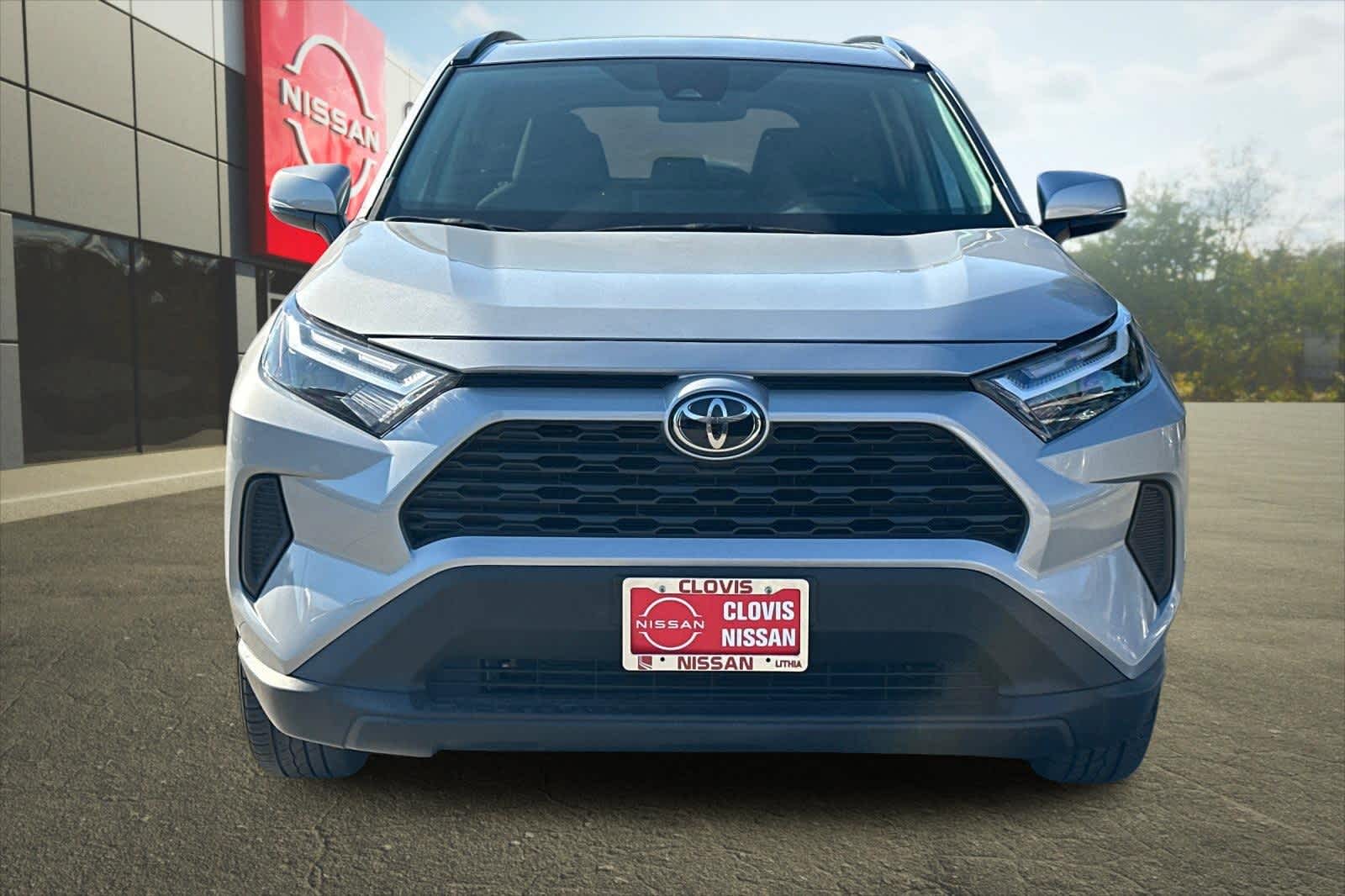 Thumbnail: 2022 Toyota RAV4 - 11