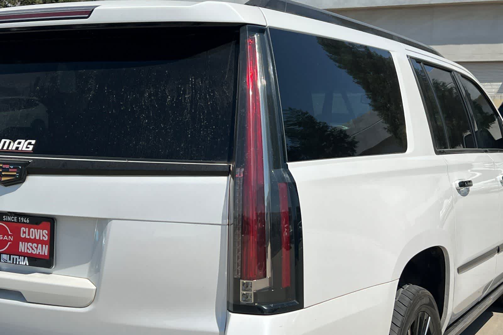Thumbnail: 2016 Cadillac Escalade - 13