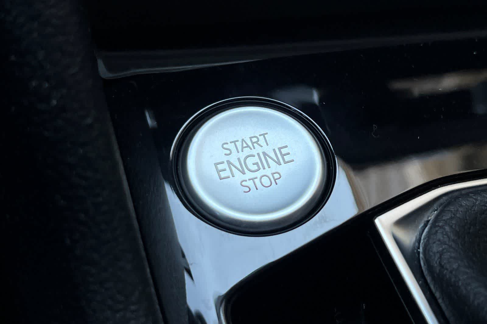 Thumbnail: 2023 Volkswagen Taos - 25