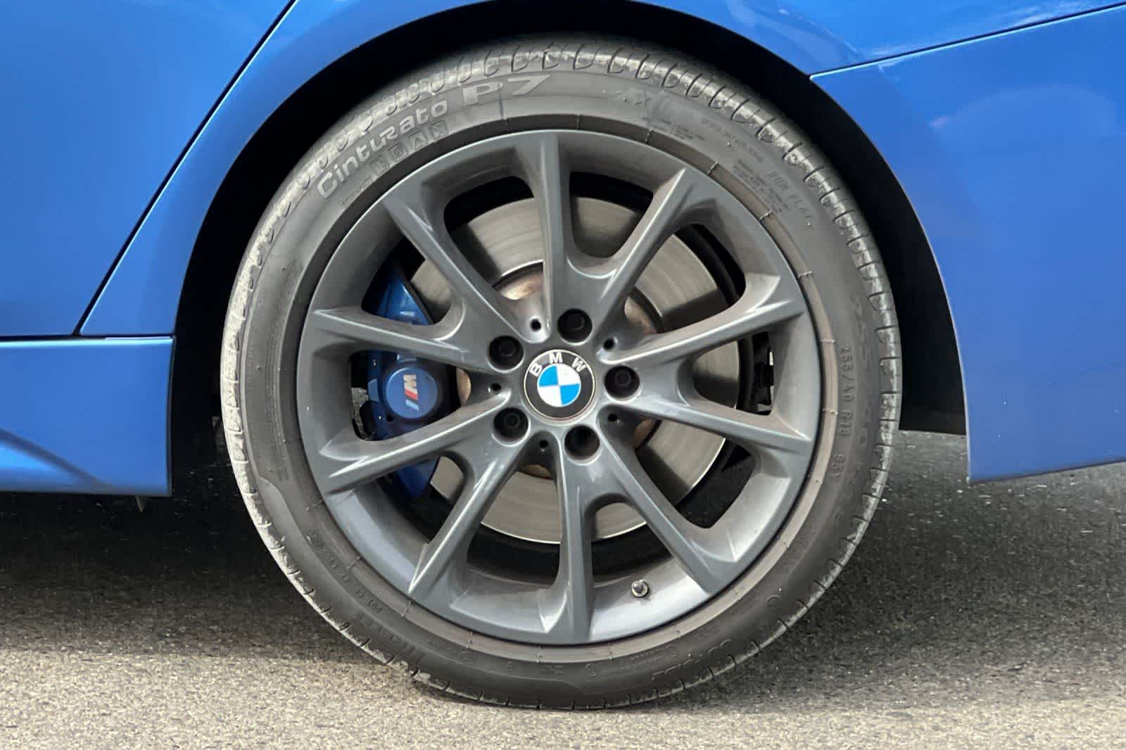 Thumbnail: 2017 BMW 3 Series - 12