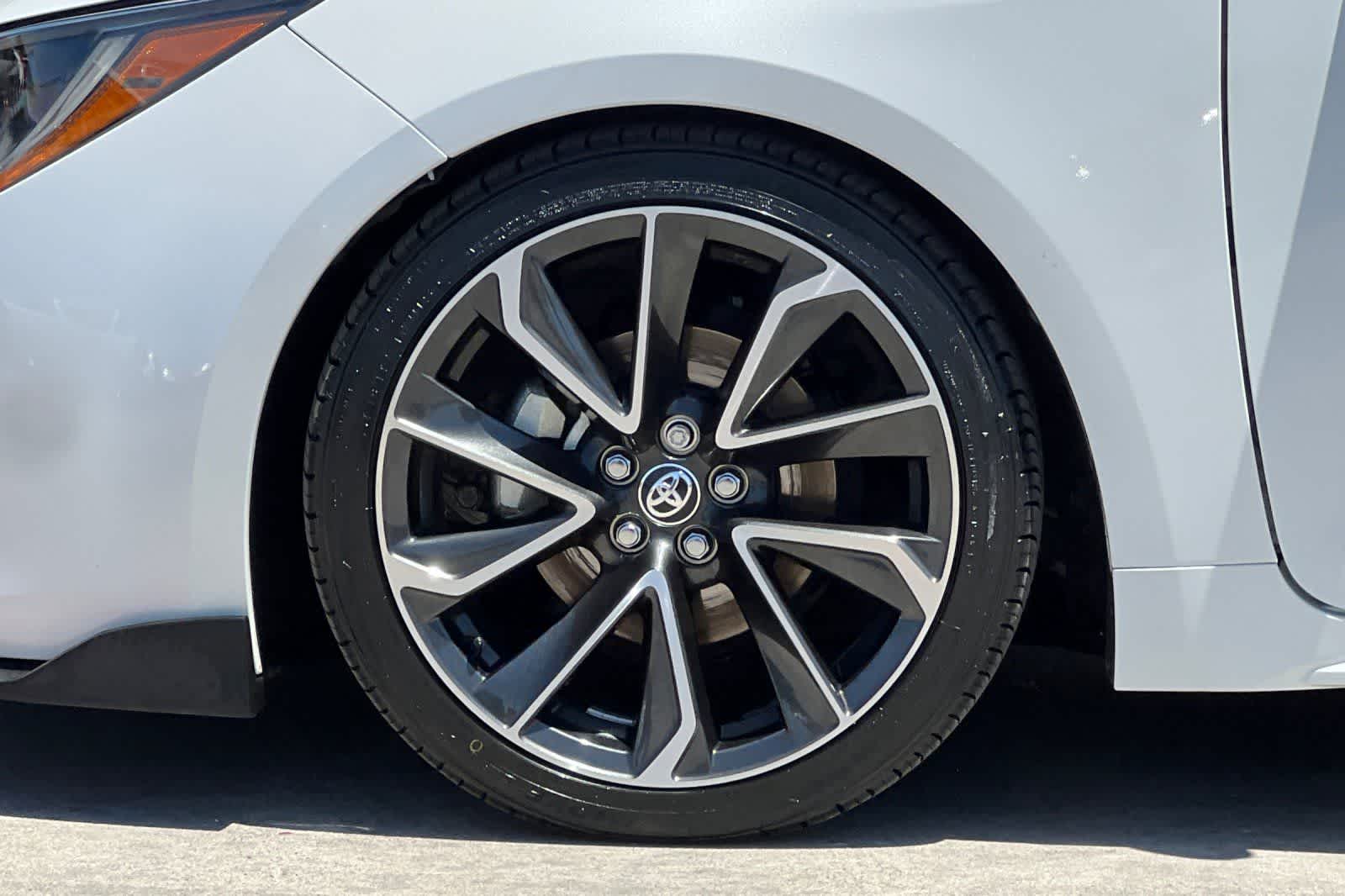 Thumbnail: 2021 Toyota Corolla - 33