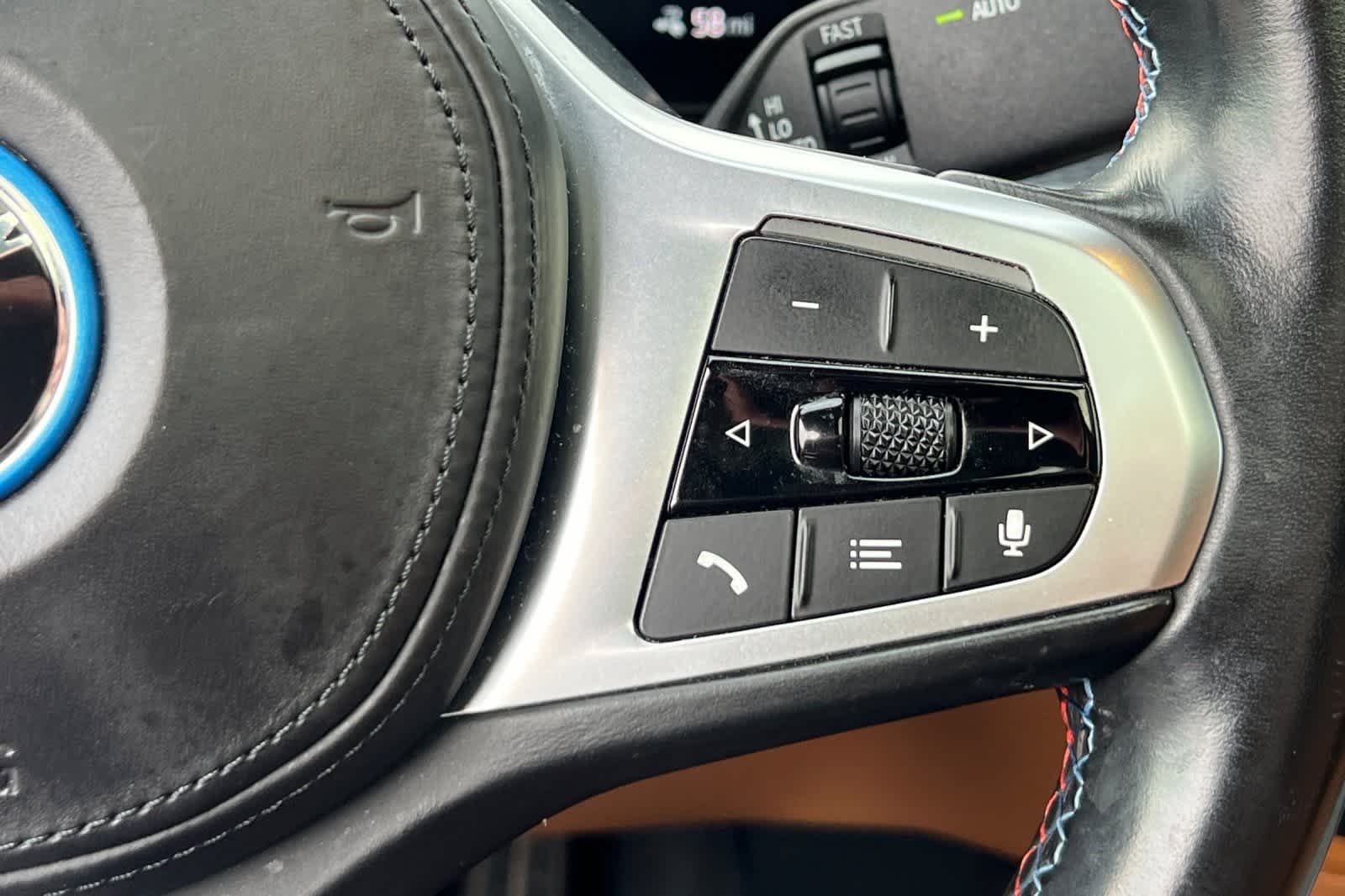 Thumbnail: 2023 BMW i4 - 30