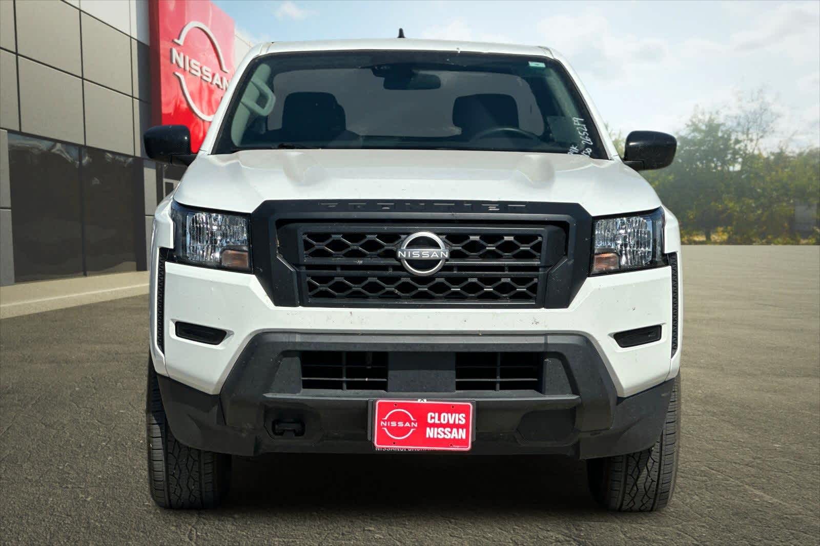 Thumbnail: 2023 Nissan Frontier - 11