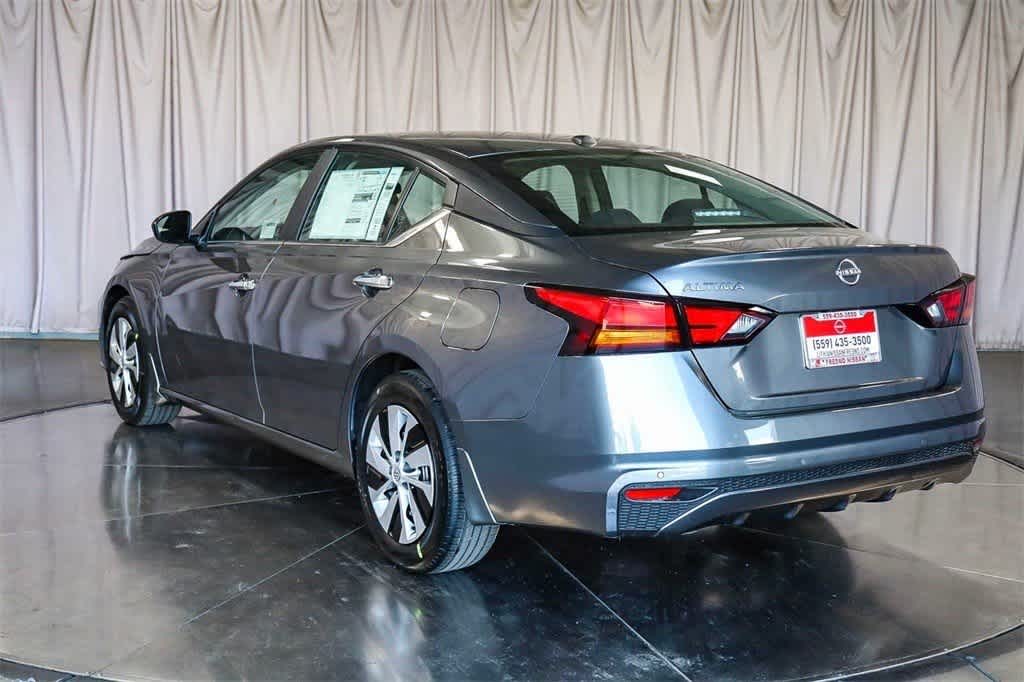 Thumbnail: 2025 Nissan Altima - 3
