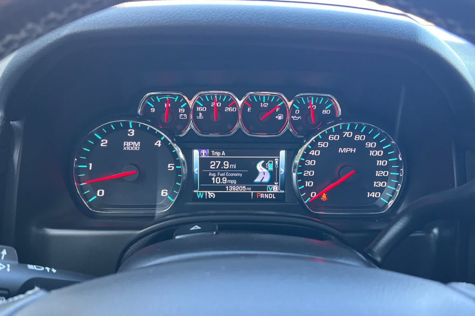 Thumbnail: 2019 Chevrolet Suburban - 27