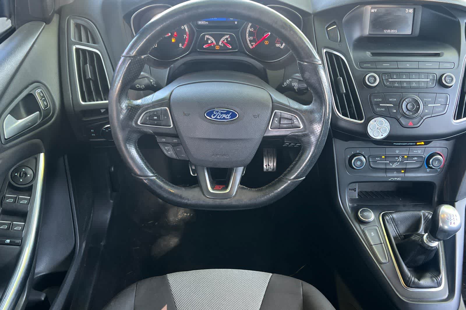 Thumbnail: 2016 Ford Focus - 16