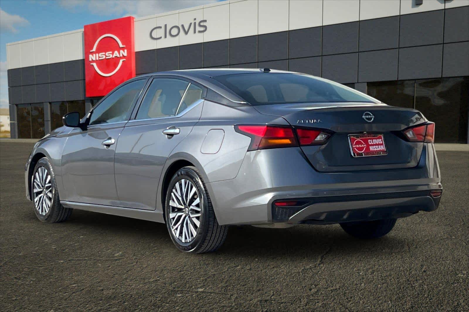 Thumbnail: 2024 Nissan Altima - 7