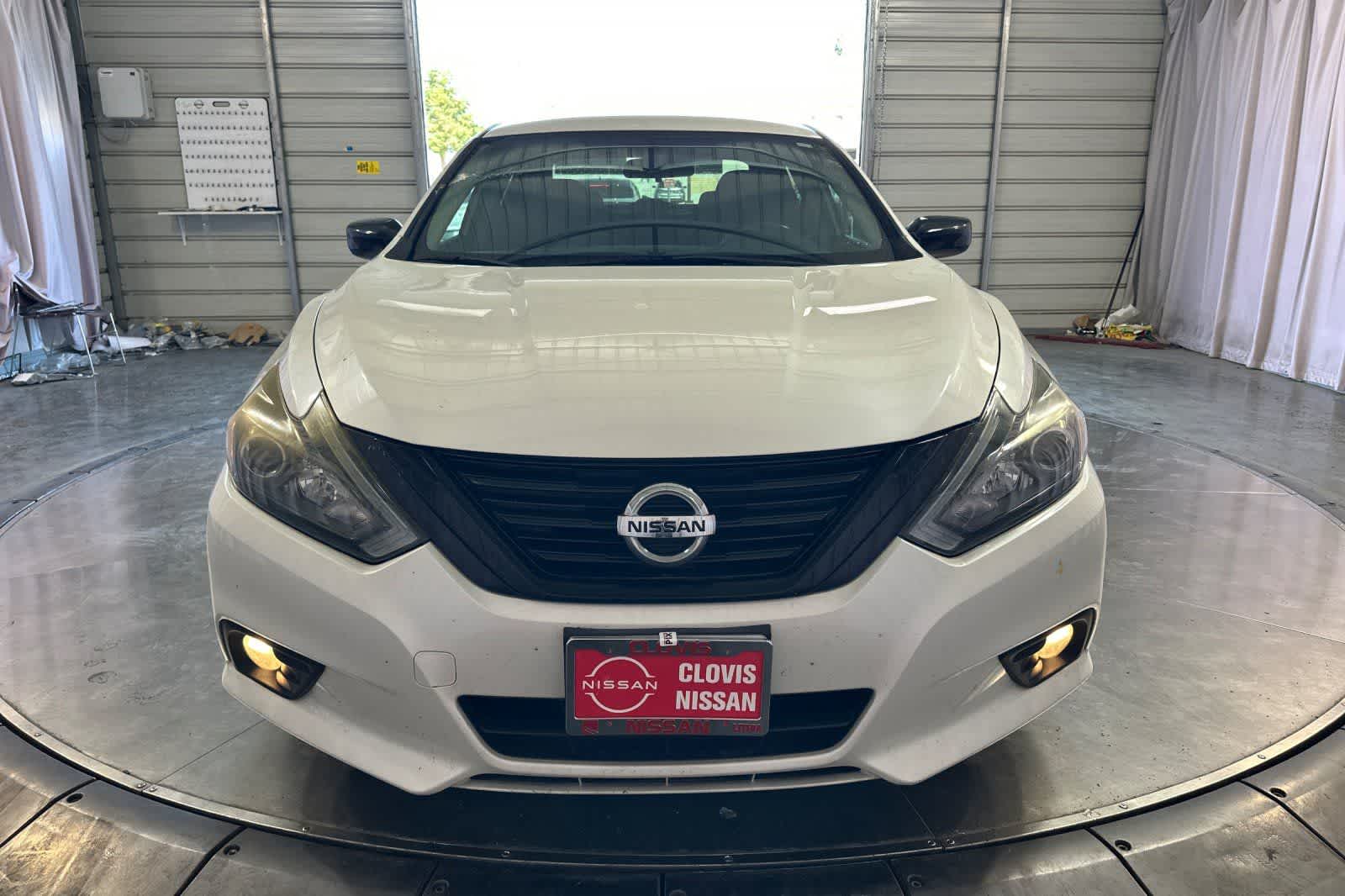 Thumbnail: 2018 Nissan Altima - 11