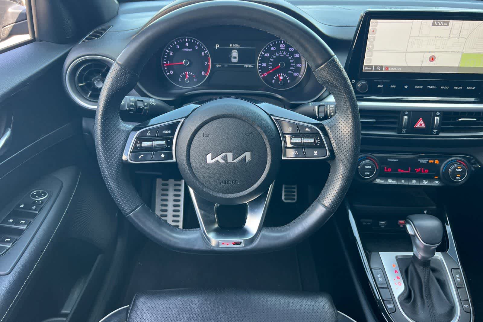 Thumbnail: 2023 Kia Forte - 16