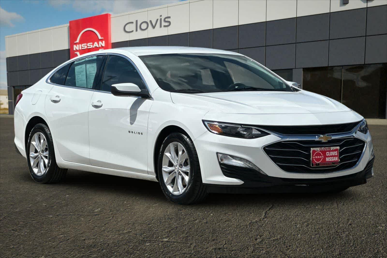 Thumbnail: 2022 Chevrolet Malibu - 10