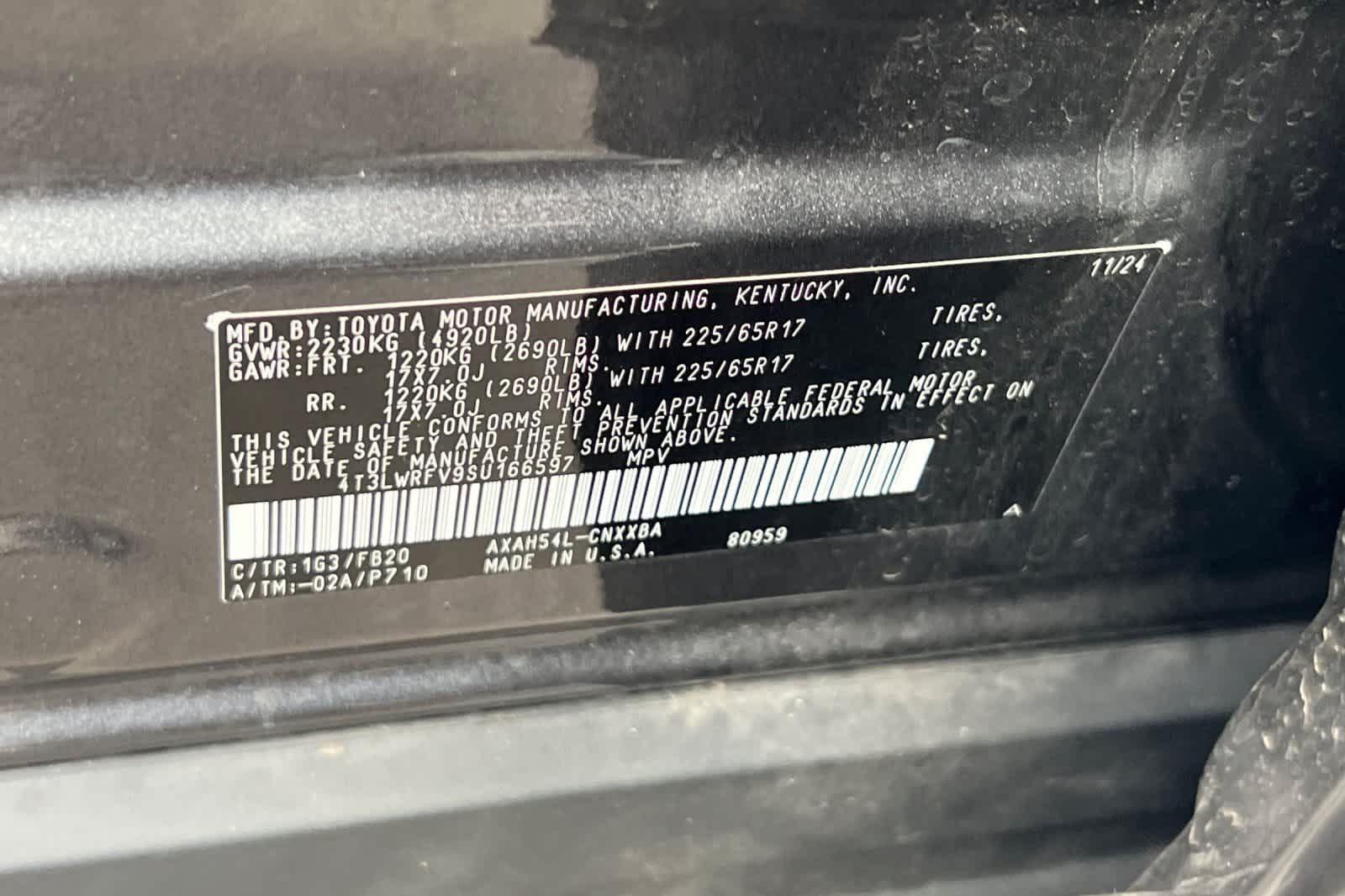 Thumbnail: 2025 Toyota RAV4 - 36