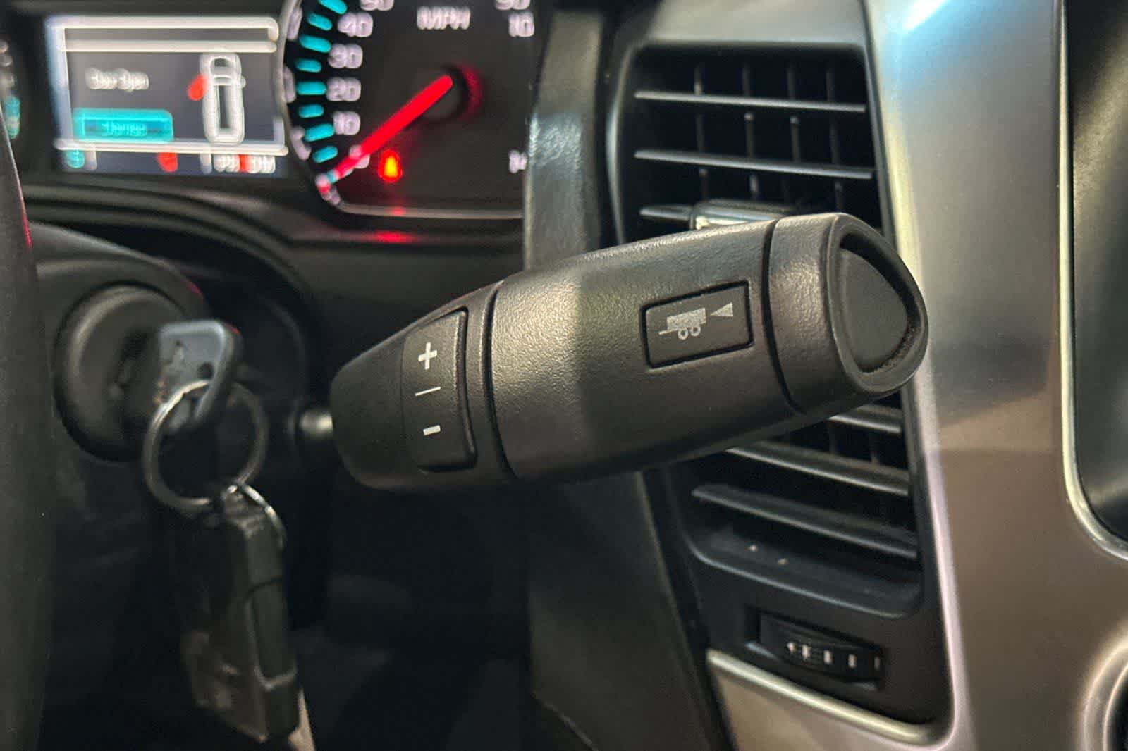 Thumbnail: 2016 Chevrolet Tahoe - 24