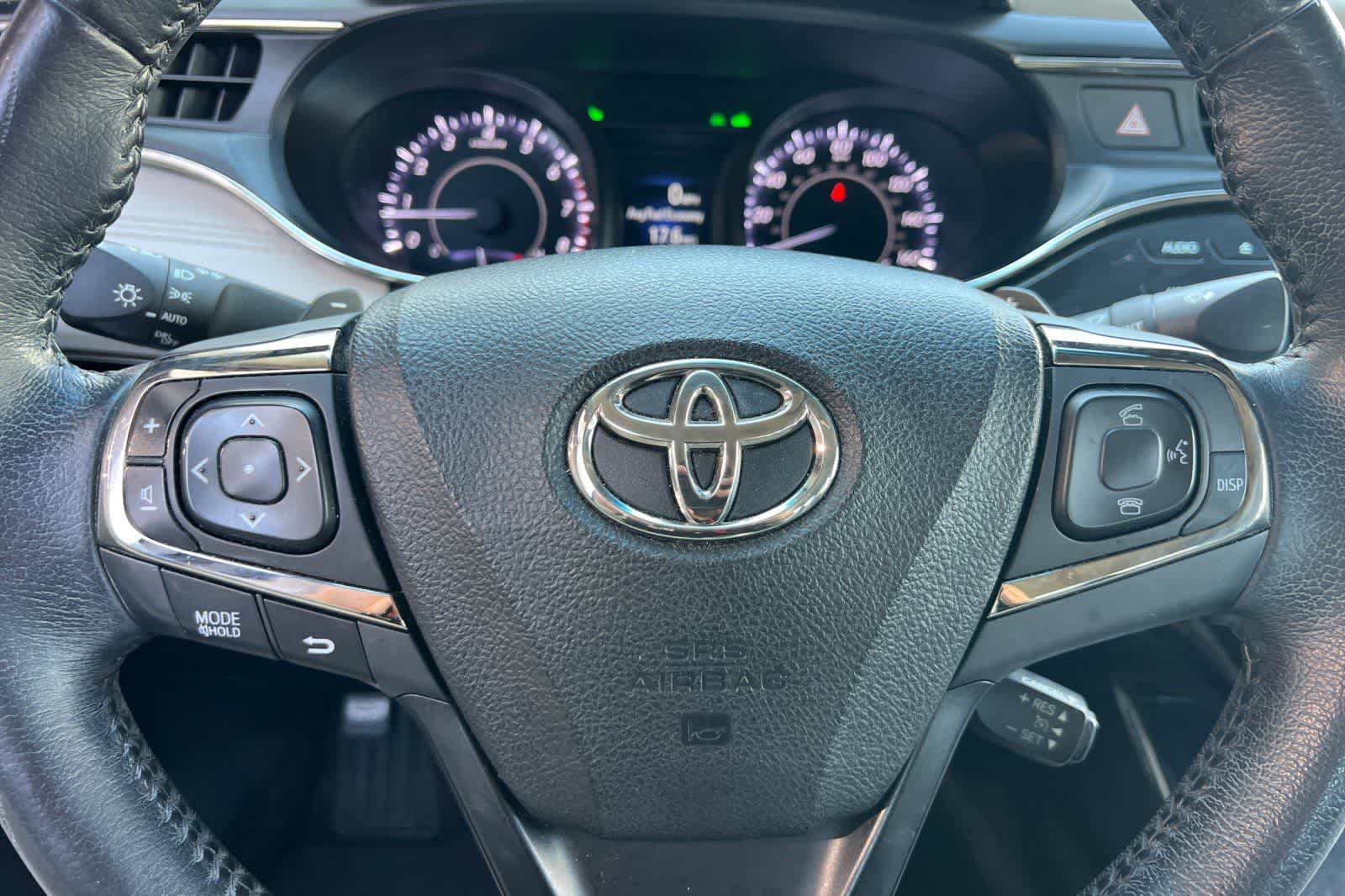 Thumbnail: 2015 Toyota Avalon - 24