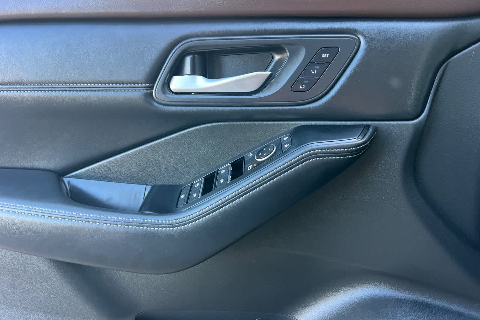 Thumbnail: 2023 Nissan Rogue - 13