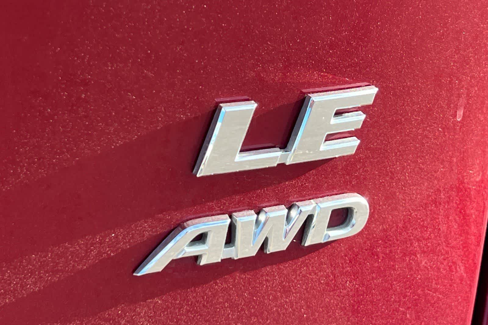 Thumbnail: 2021 Toyota RAV4 - 16