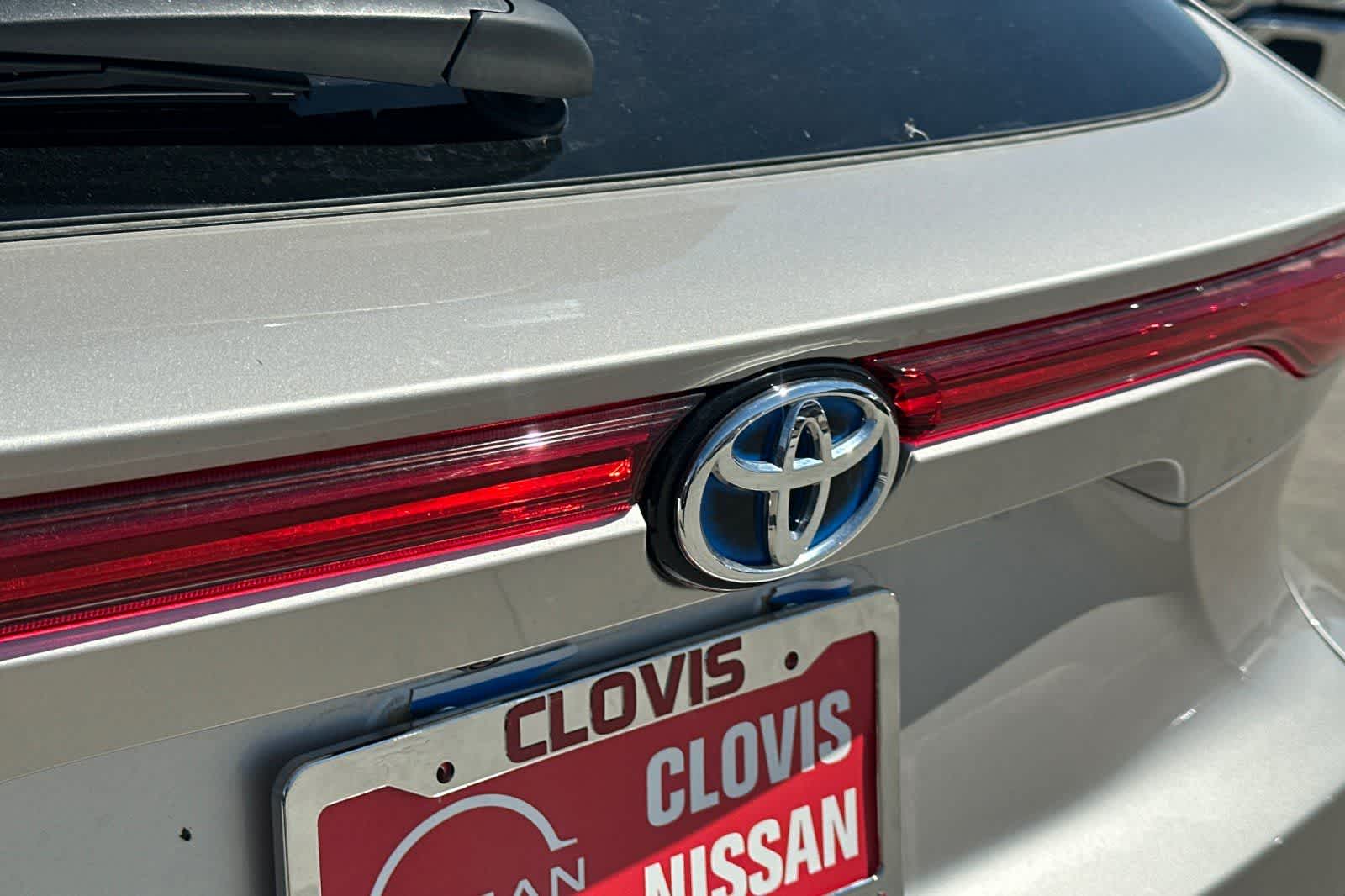 Thumbnail: 2024 Toyota Venza - 13