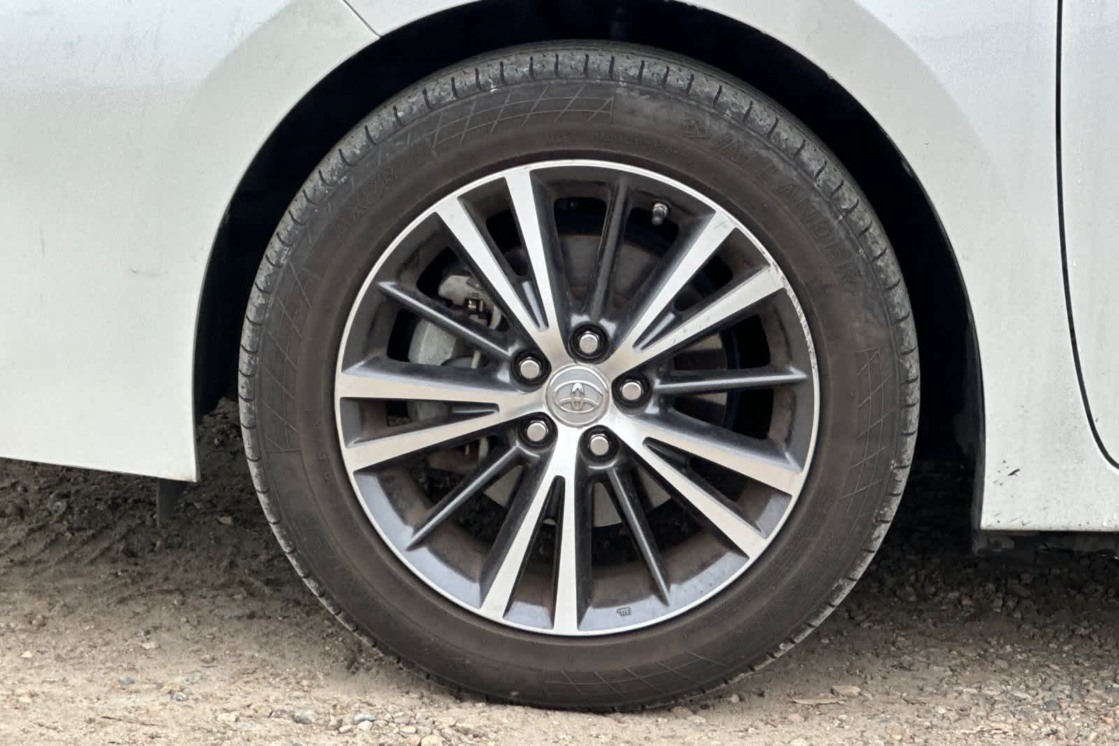 Thumbnail: 2017 Toyota Corolla - 25