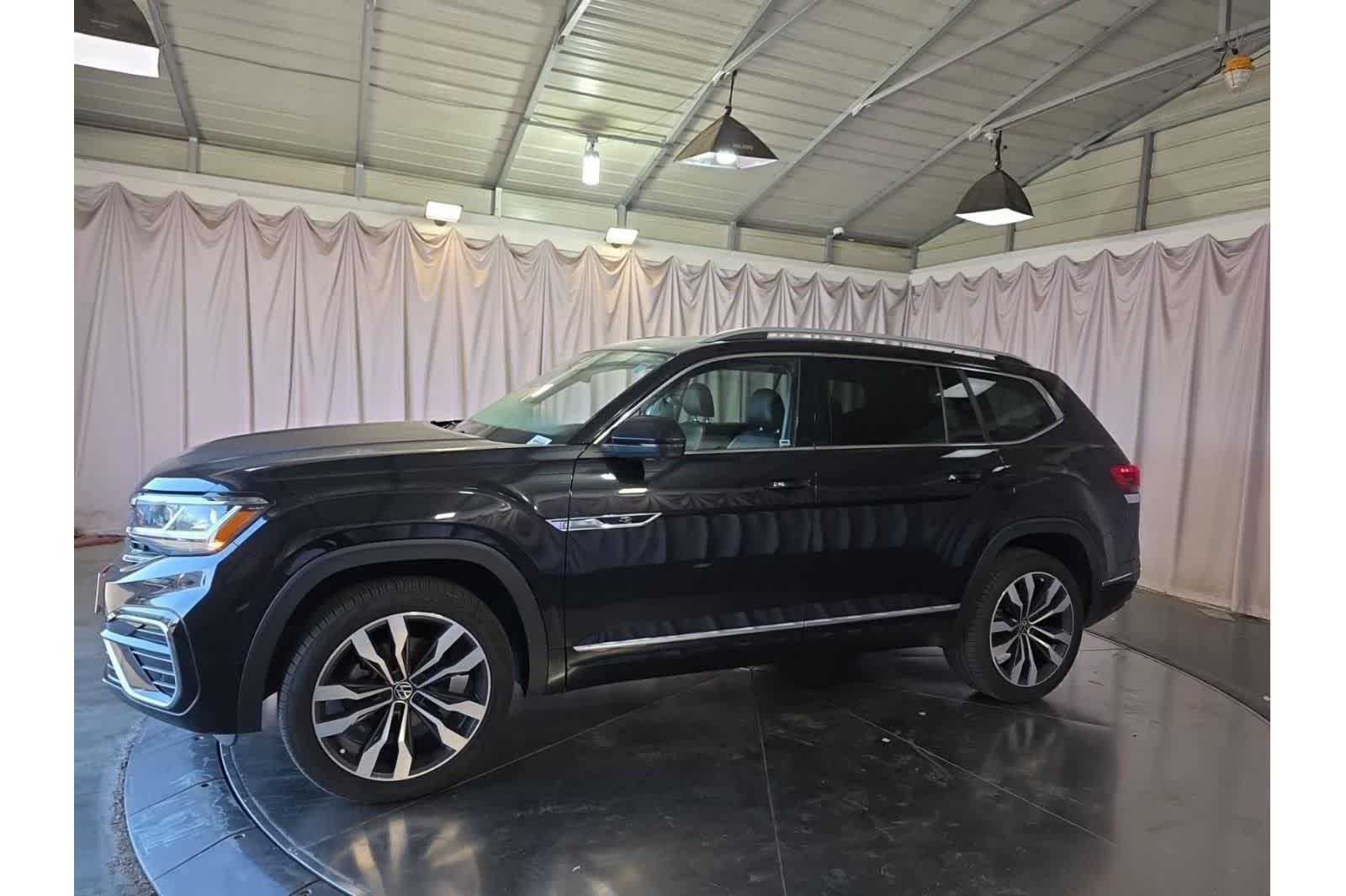 Thumbnail: 2022 Volkswagen Atlas - 4