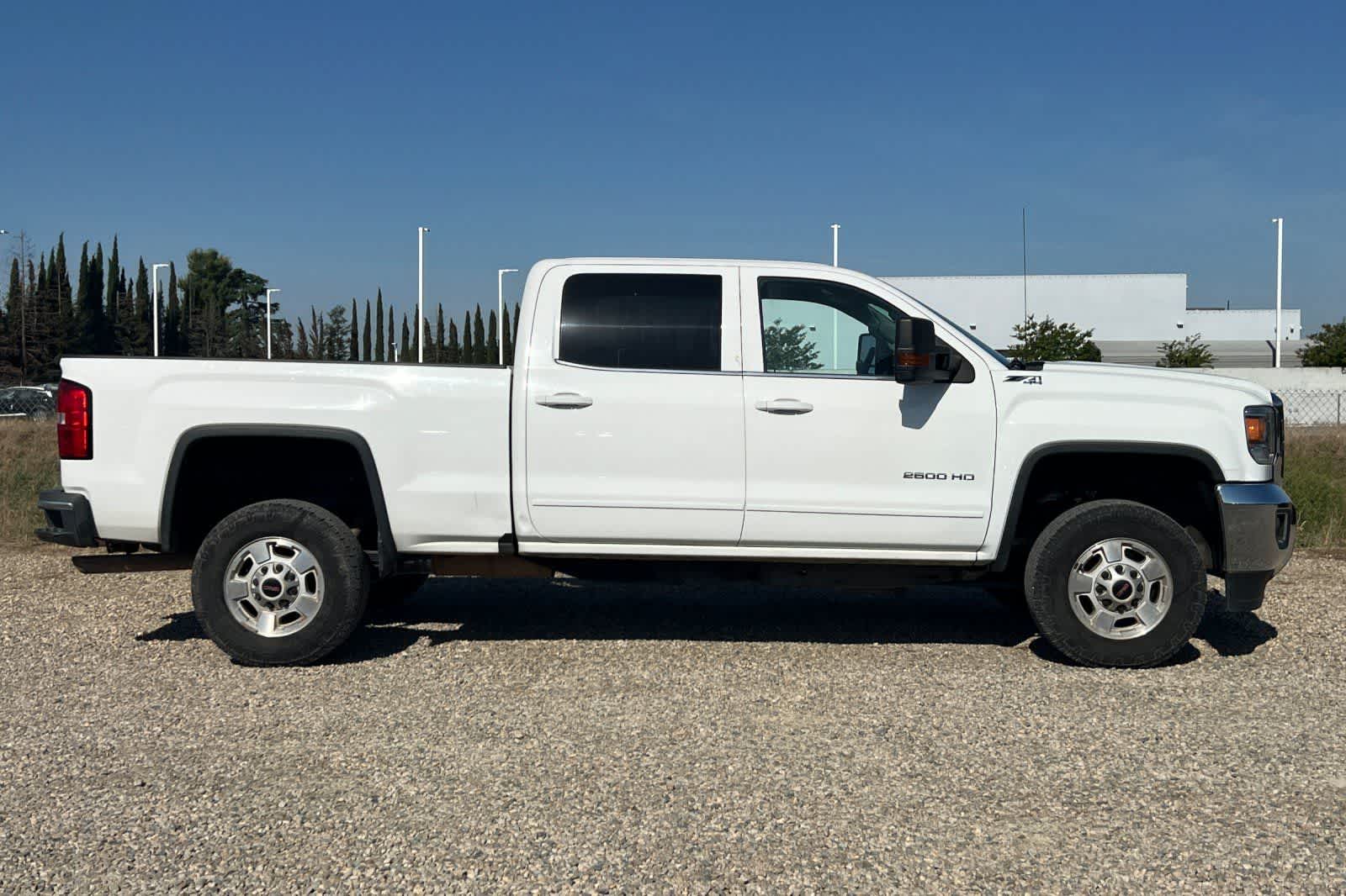 Thumbnail: 2016 GMC Sierra 2500 - 9