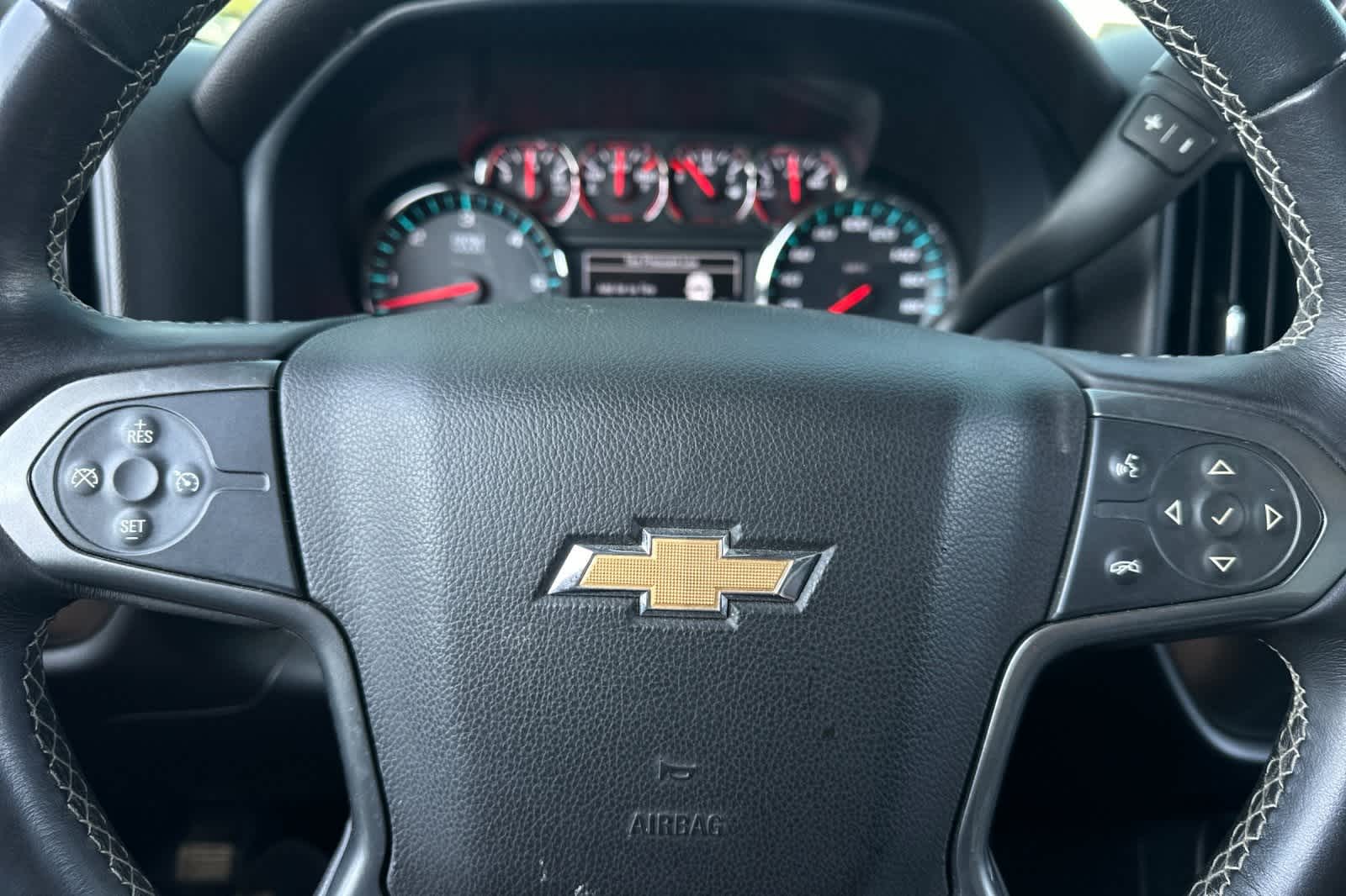 Thumbnail: 2017 Chevrolet Silverado 1500 - 23