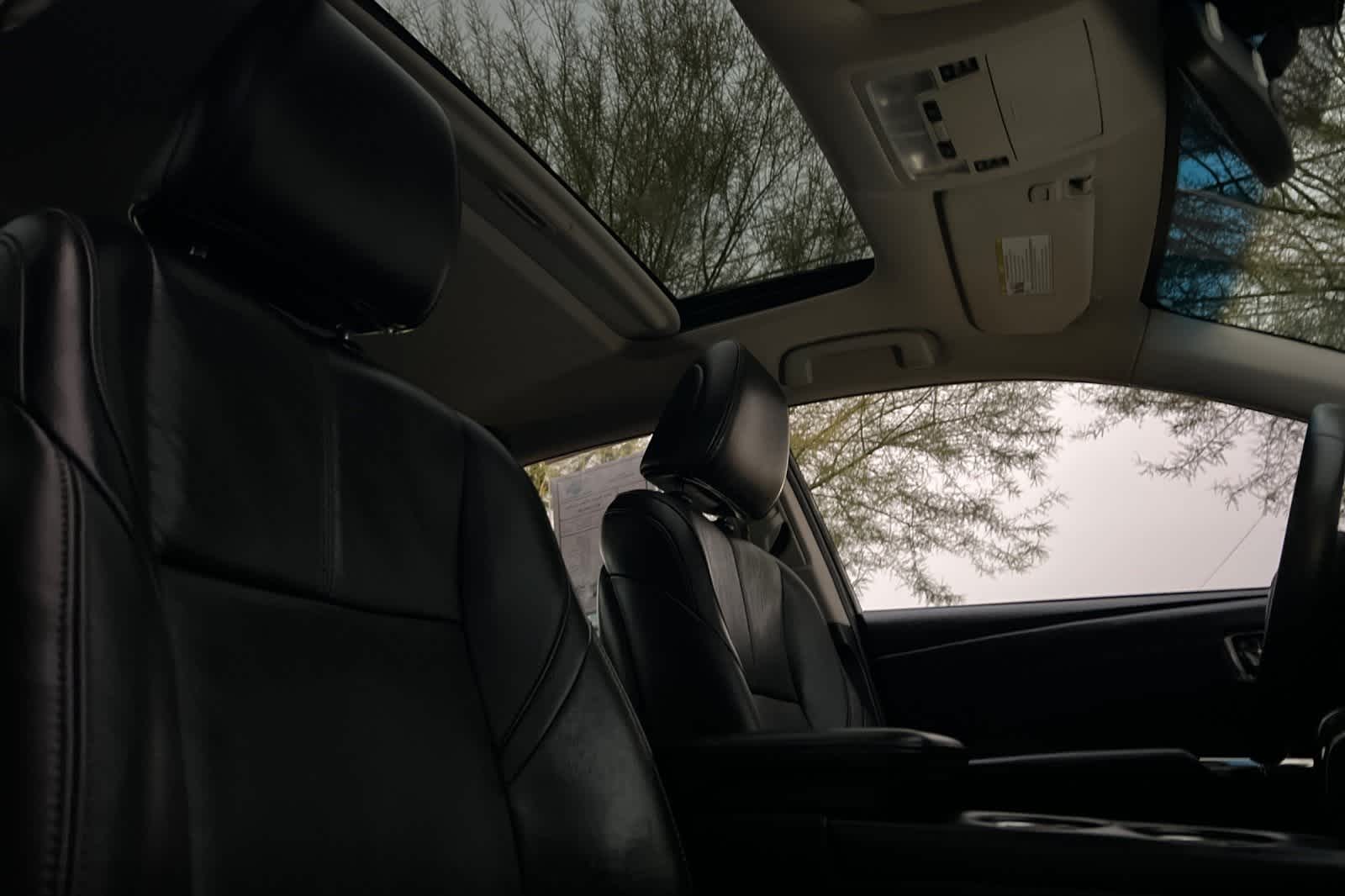 Thumbnail: 2016 Toyota Avalon - 19