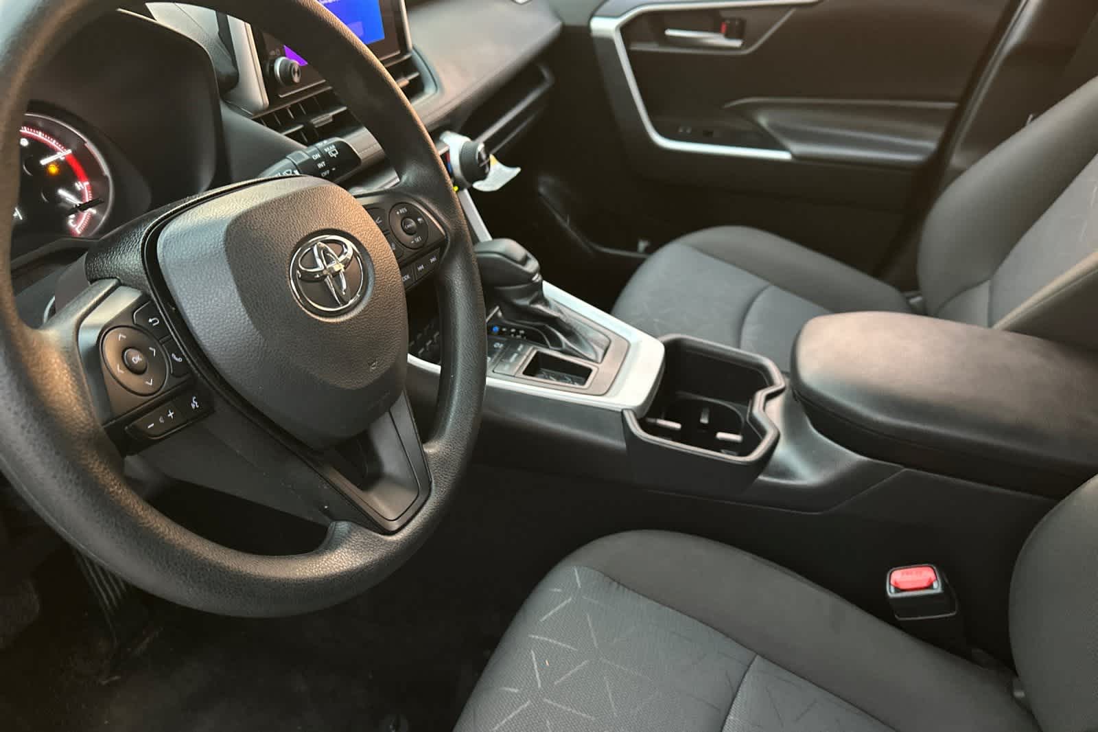 Thumbnail: 2025 Toyota RAV4 - 14