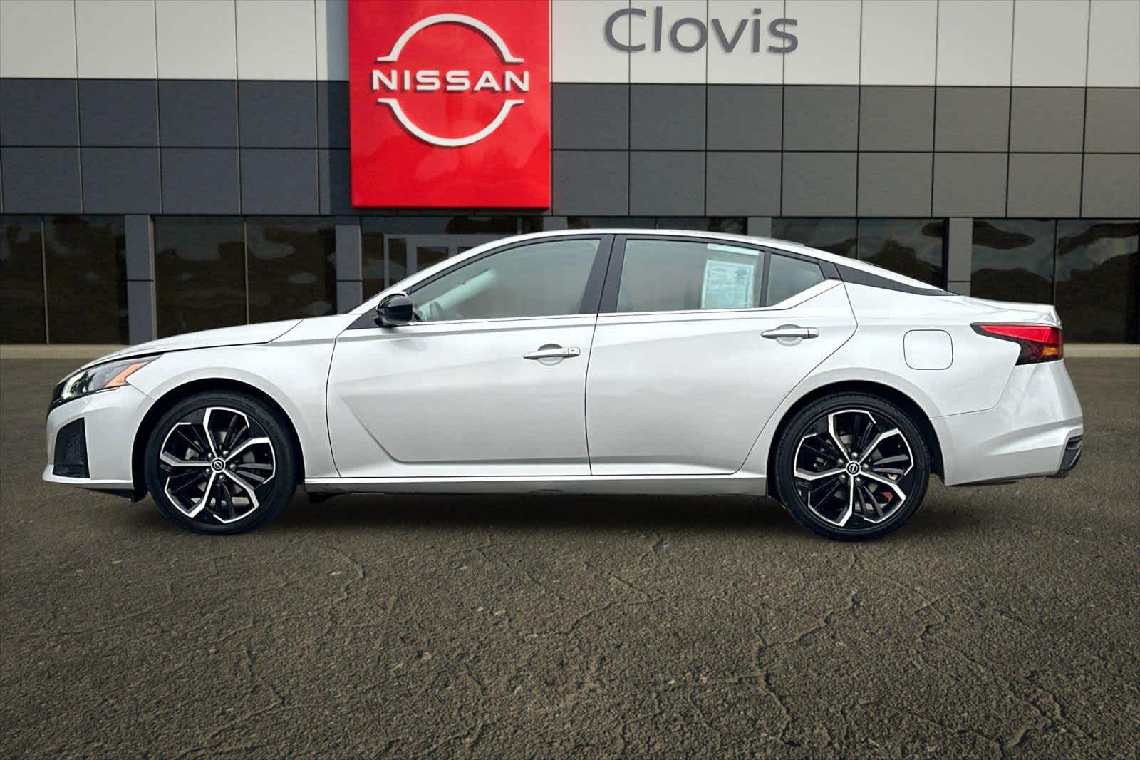 Thumbnail: 2023 Nissan Altima - 6