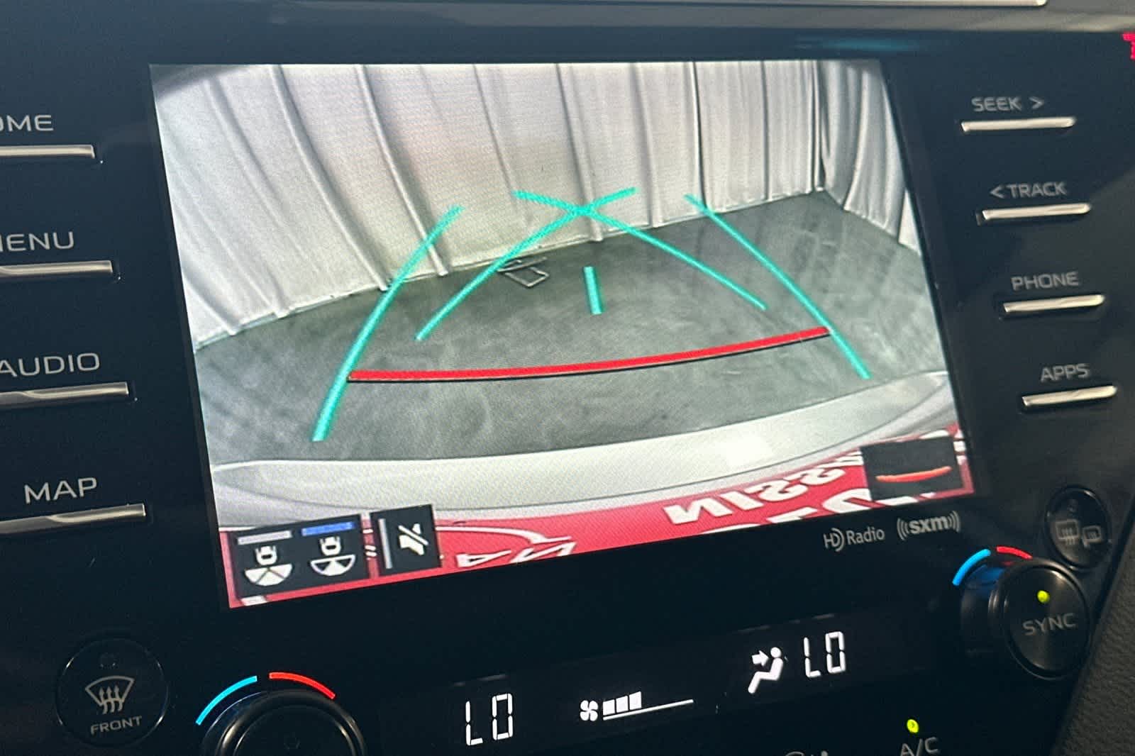 Thumbnail: 2020 Toyota Camry - 21