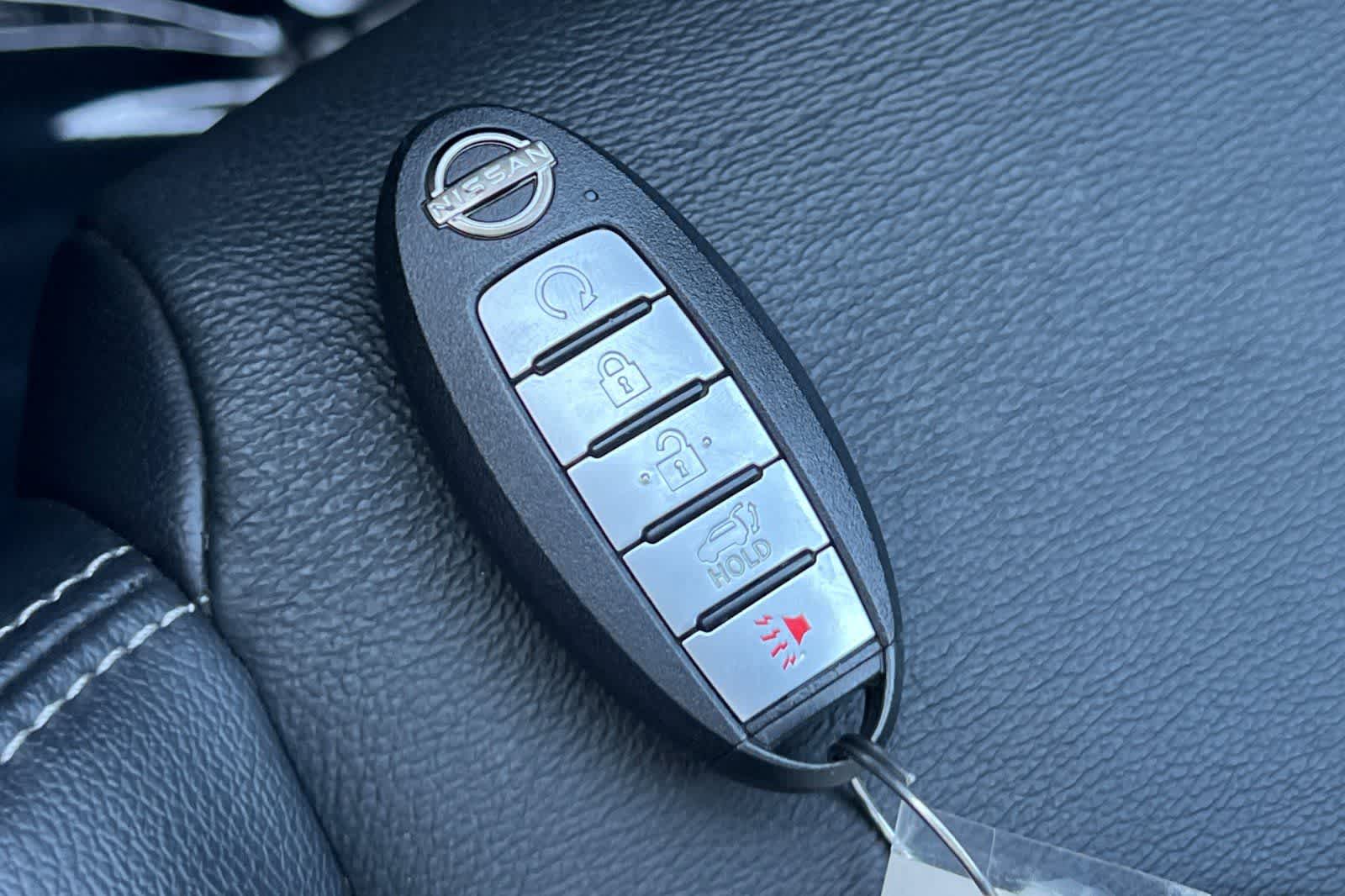 Thumbnail: 2022 Nissan Rogue - 28