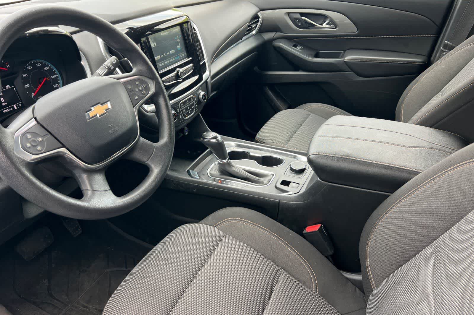 Thumbnail: 2018 Chevrolet Traverse - 14