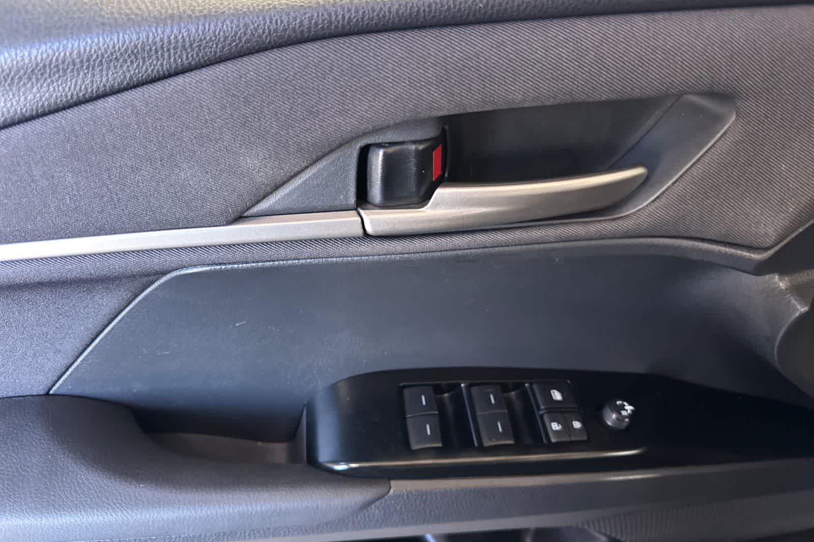 Thumbnail: 2025 Toyota Camry - 15