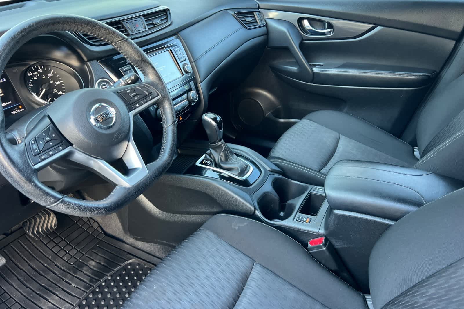 Thumbnail: 2020 Nissan Rogue - 12